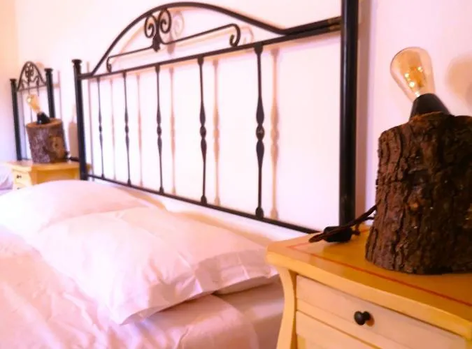 Tobia's House Bed and Breakfast