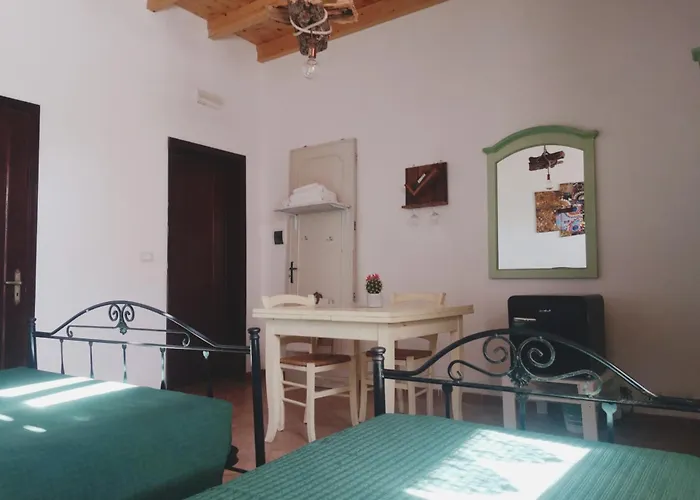 Tobia's House Bed and Breakfast 4*