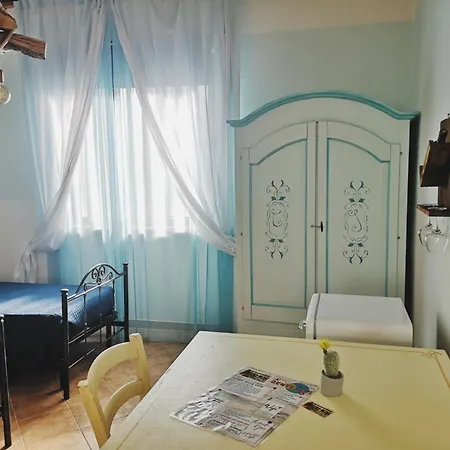 Tobia's House Bed & Breakfast *