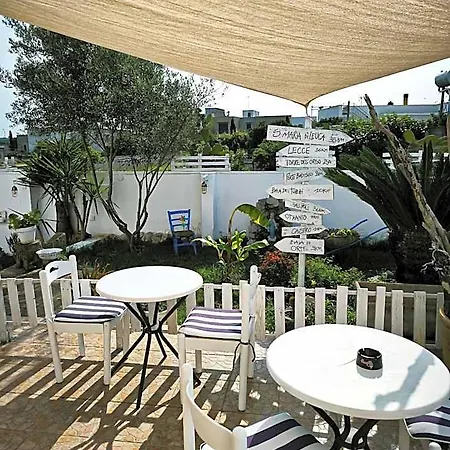 Tobia's House فندق مبيت وإفطار Giuggianello
